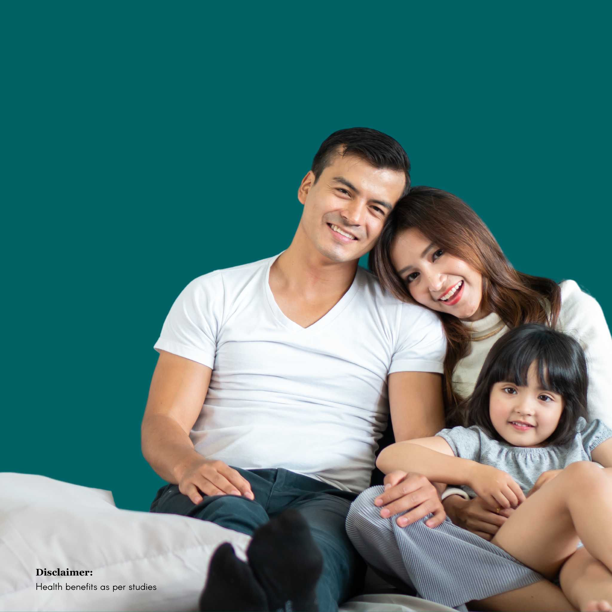 a happy family in the background emphasizing numerous benefits for drinking green and black tea regularly. few main benefits includes healthy heart, healthy skin, healthy digestion, rich in antioxidants, helps with weight loss and maintain natural skin, prevents chronic illnesses such as cancer, inflammation etc